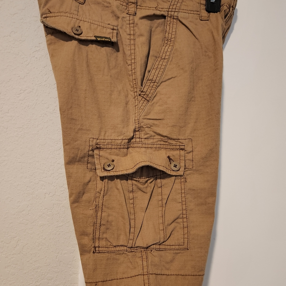 Men's cargo shorts size 30